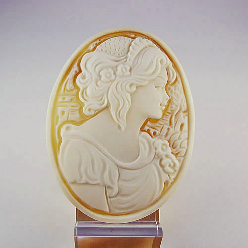 シェルカメオ 手彫り 59×44mm ジュエリールース cd783