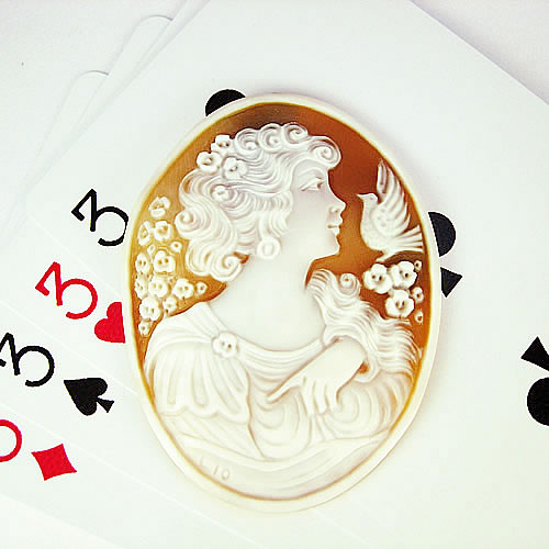 シェルカメオ 手彫り 　54×41mm　ジュエリールース cd833 画像