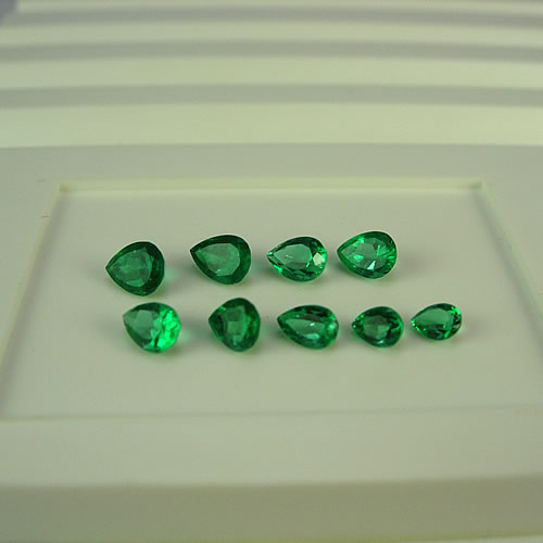 コロンビア産エメラルド　ペアシェイプ　1.52ct　ジュエリールース da590 画像