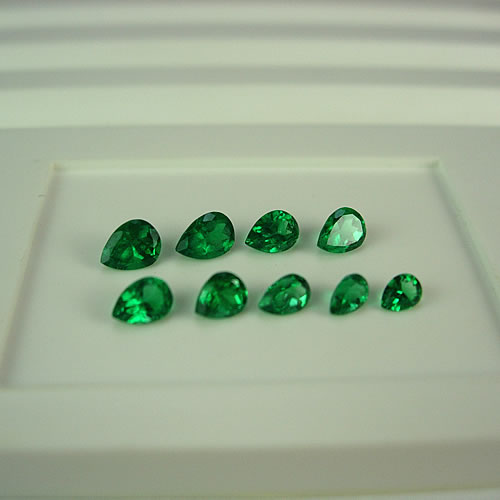 コロンビア産エメラルド　ペアシェイプ　1.52ct　ジュエリールース da590 画像