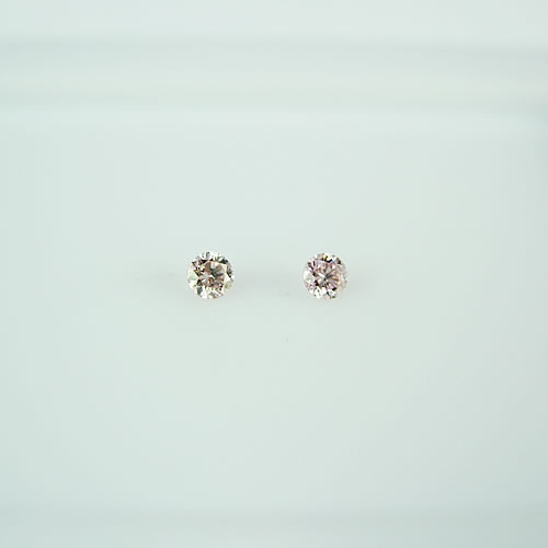 ナチュラルピンク ダイヤモンド　0.03ct ×2　ジュエリールース dg260 画像