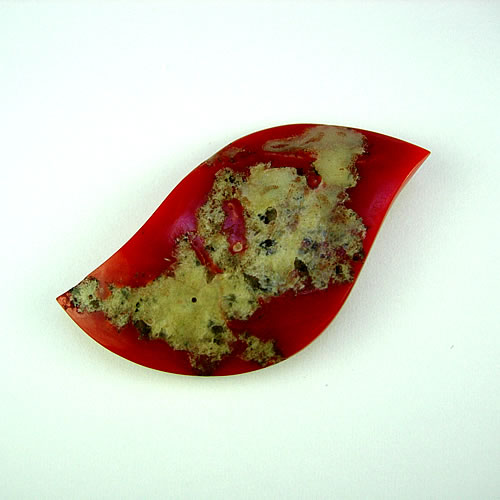 血赤珊瑚　44×24mm　変形カット ジュエリールース dt520 画像