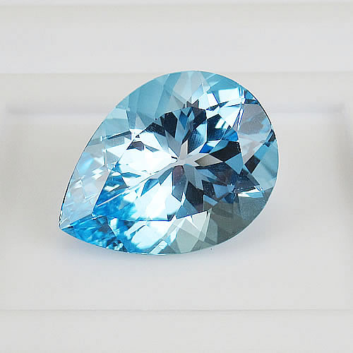 ブルートパーズ　21.26ct 　PS　ジュエリールース ed381