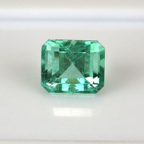 コロンビア産エメラルド　1.84ct　ジュエリールース ed651