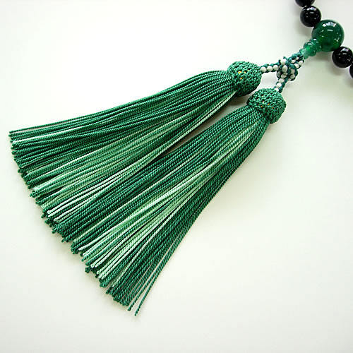 天然ジェット　緑メノー仕立正絹房　女性用数珠（念珠）『10年保証付き』 jn7972 画像