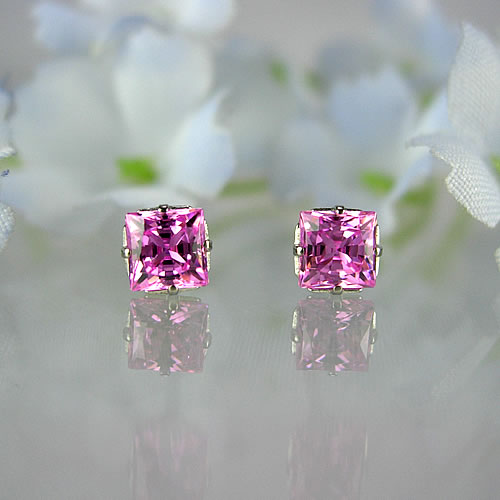 <font color=#ff4500>〔送料無料〕</font>MARE(マーレ) SWAROVSKI 　Pink 4×4mm　ピアスジュエリー ma071