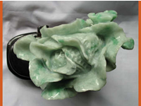 翡翠彫刻 白菜ck111 - 御徒町の宝石屋 ジュエリーShinwa ダイヤモンド